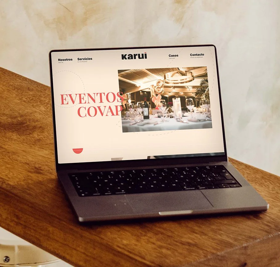 Desktop screen with the Karui identity